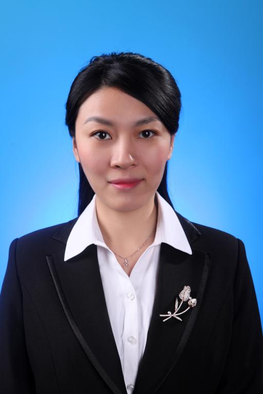 代表 王淼